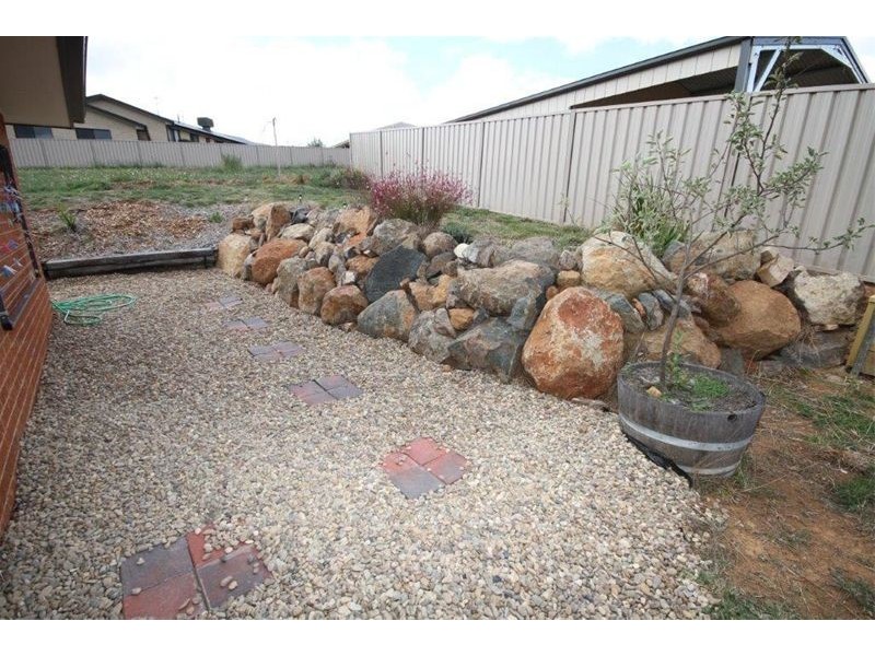 38 Discovery Drive, Yass NSW 2582