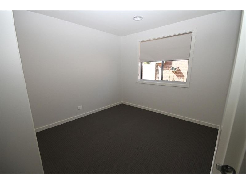 16 Burgess Place, Yass NSW 2582