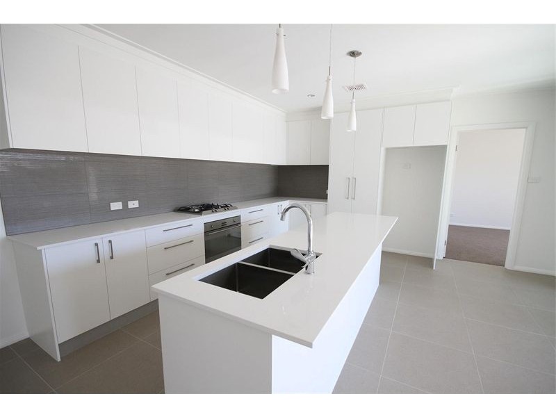 4 Colls Close, Yass NSW 2582