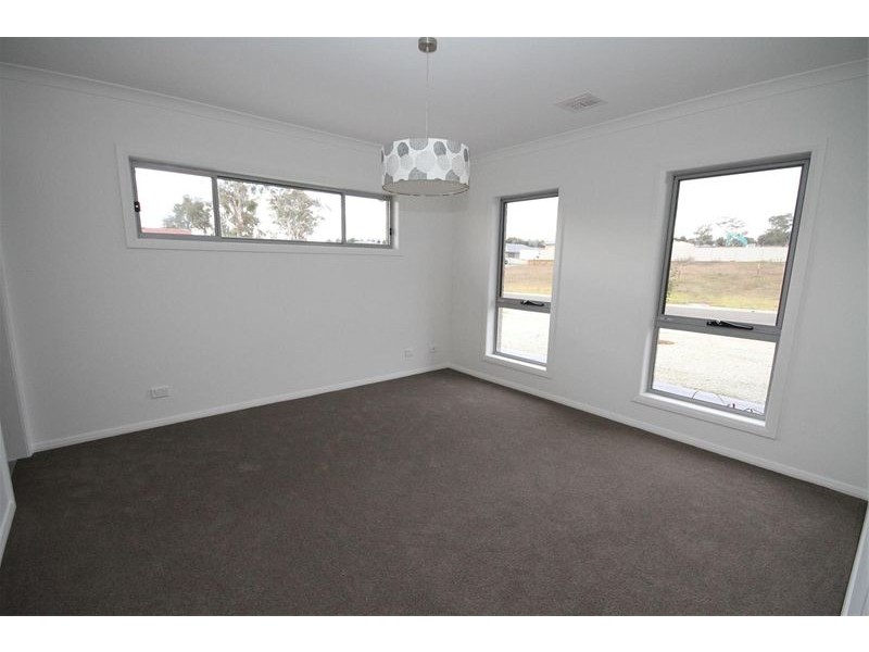 4 Colls Close, Yass NSW 2582