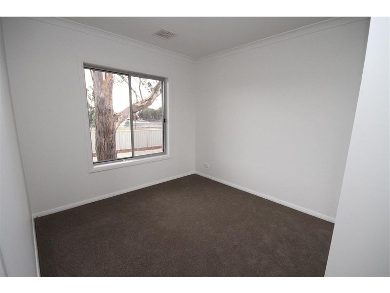 4 Colls Close, Yass NSW 2582