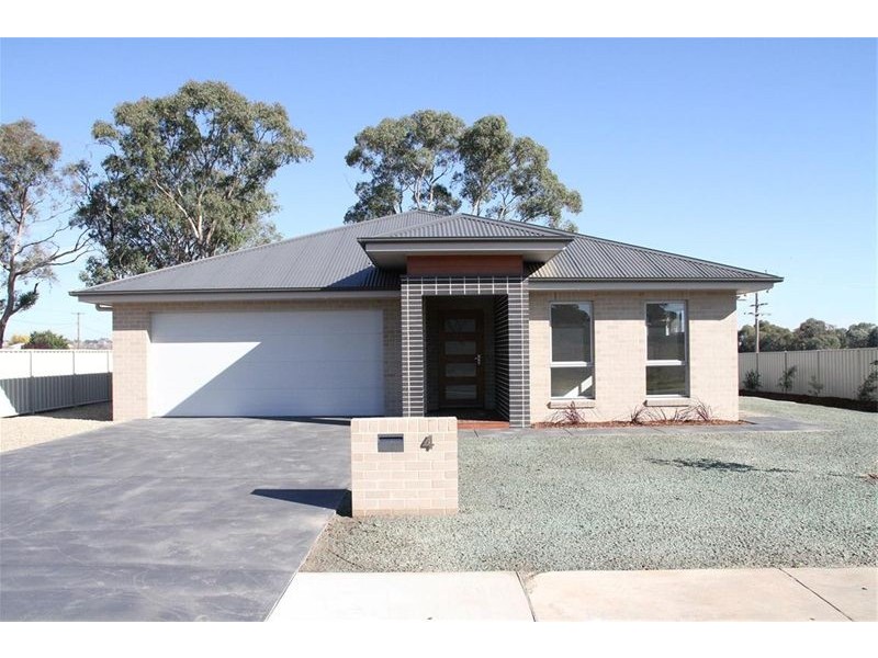 4 Colls Close, Yass NSW 2582
