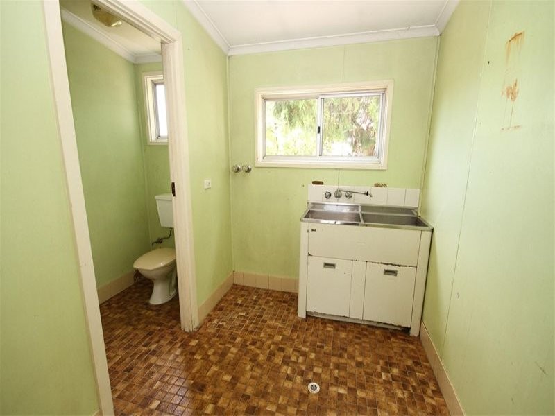 87 Yass Valley Way, Yass NSW 2582