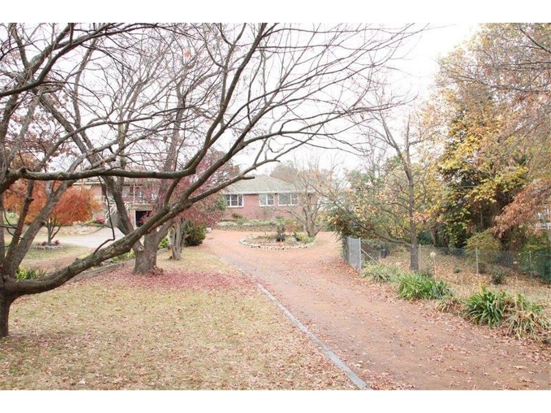 7 Fifeild Lane, Yass NSW 2582