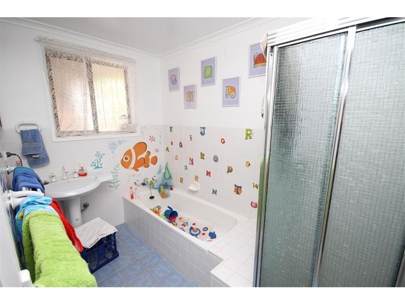 24 Yeo Crescent, Yass NSW 2582