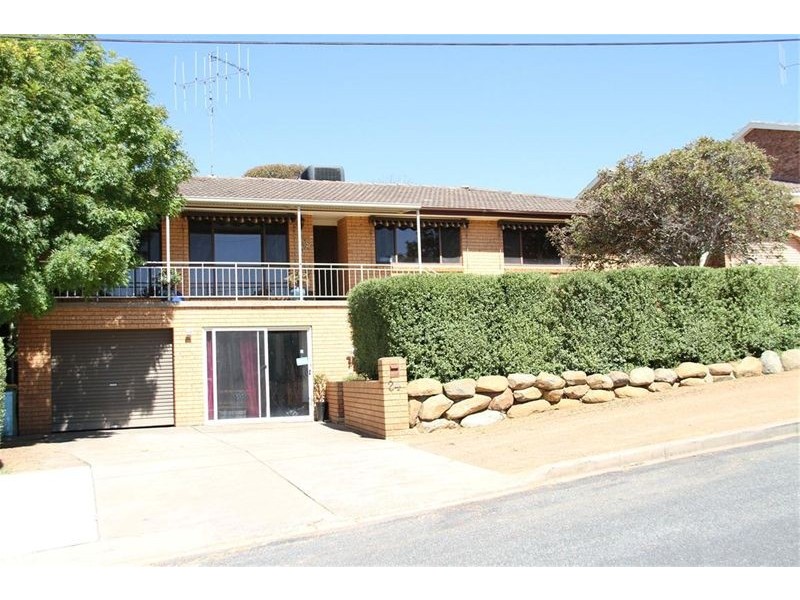 24 Yeo Crescent, Yass NSW 2582