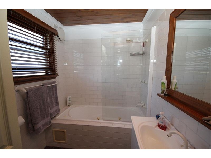 55 Meehan Street, Yass NSW 2582