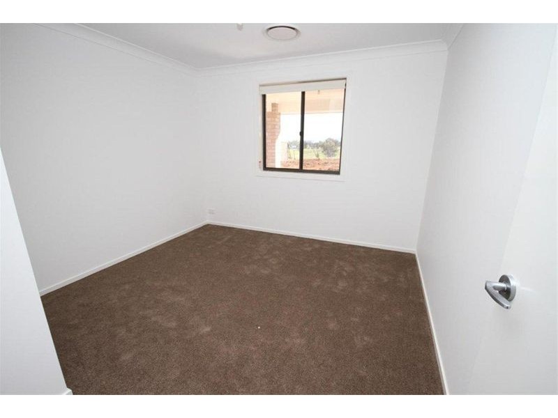35 Discovery Drive, Yass NSW 2582