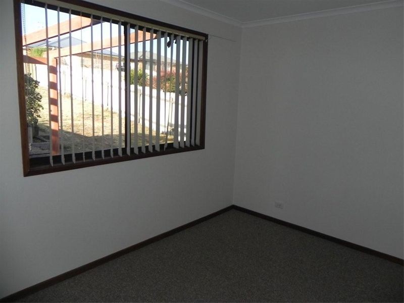 20 Merriman Drive, Yass NSW 2582