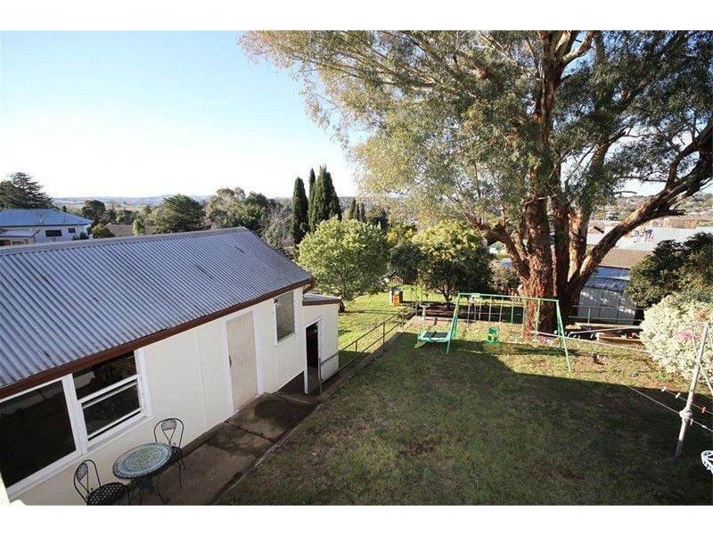 10 Amaroo Place, Yass NSW 2582