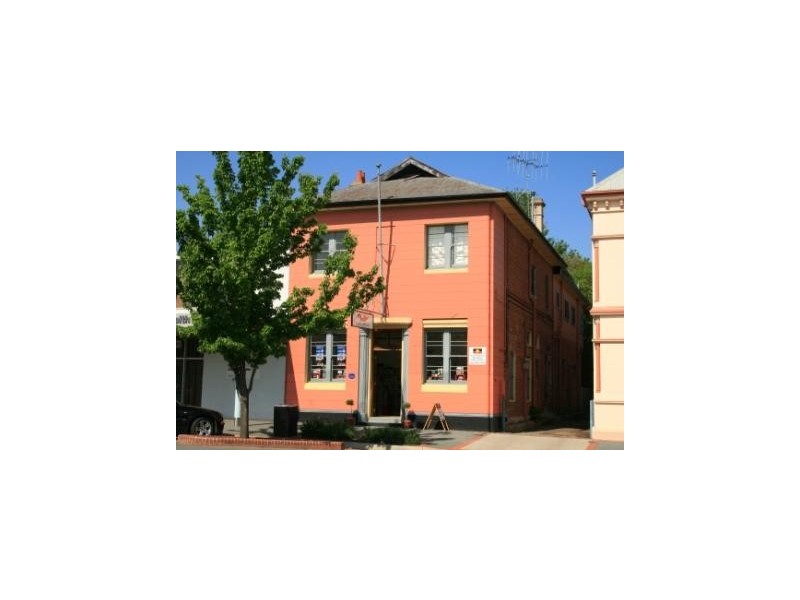 2/155 Comur Street, Yass NSW 2582