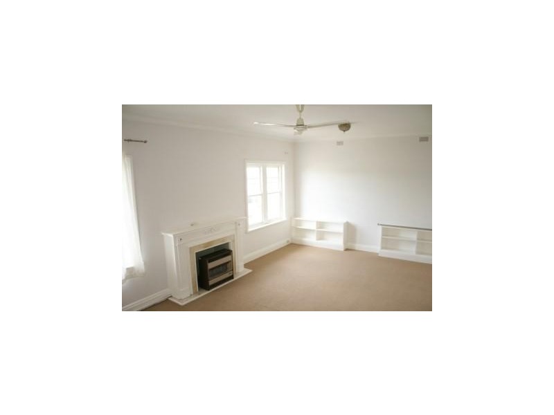 1/155 Comur Street, Yass NSW 2582