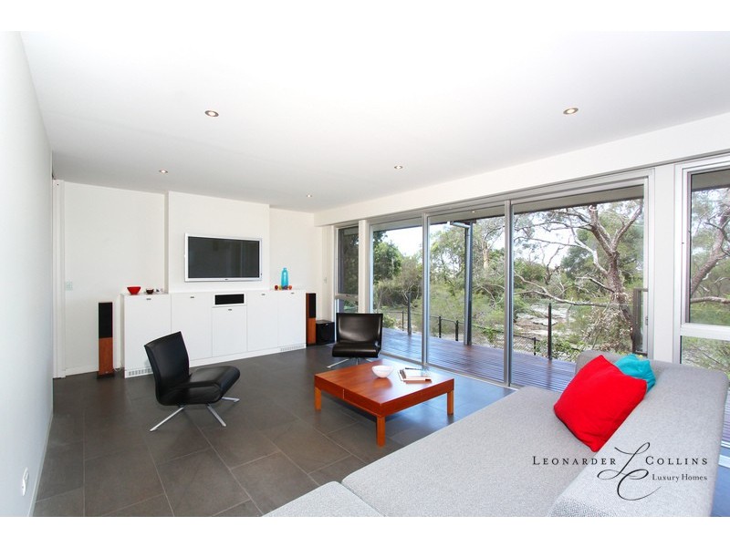 11 The Redoubt, Castlecrag NSW 2068