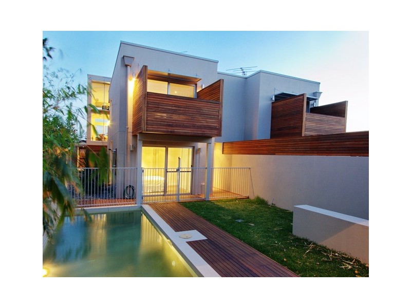 27  The Esplanade, Thirroul NSW 2515