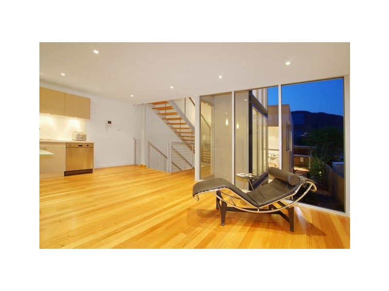 27  The Esplanade, Thirroul NSW 2515