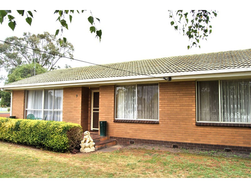 9 Edgar Street, Heywood VIC 3304