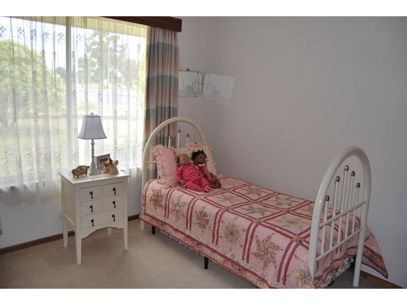 9 Edgar Street, Heywood VIC 3304