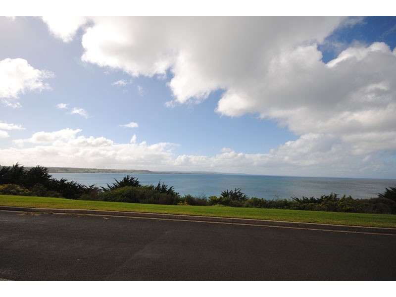 2/297 Hanlon Parade, Portland VIC 3305