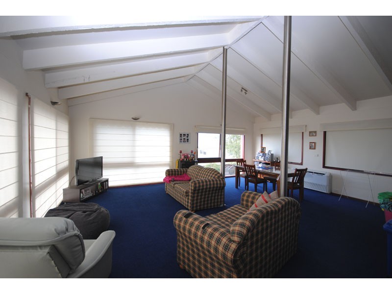 2/297 Hanlon Parade, Portland VIC 3305