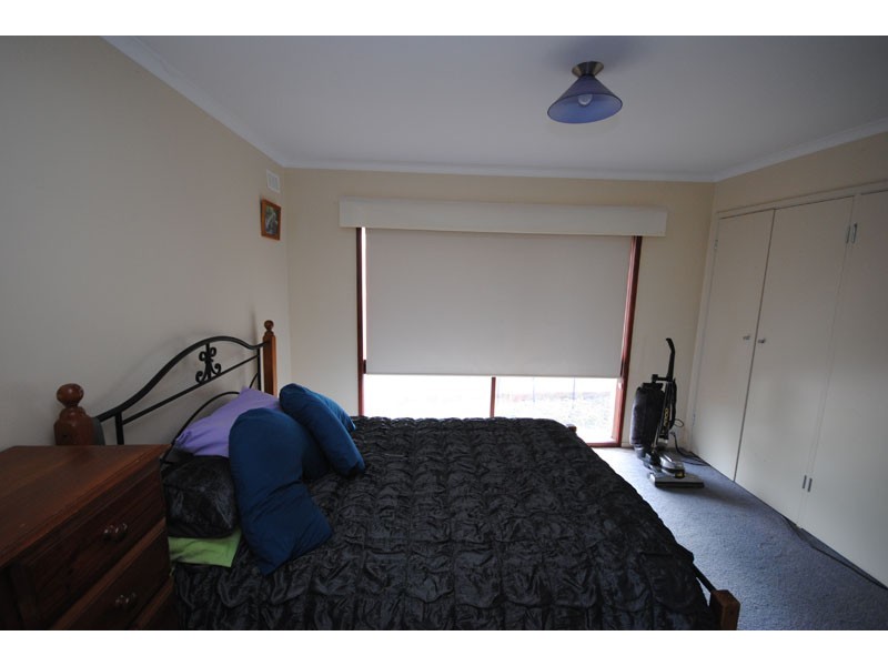 2/297 Hanlon Parade, Portland VIC 3305