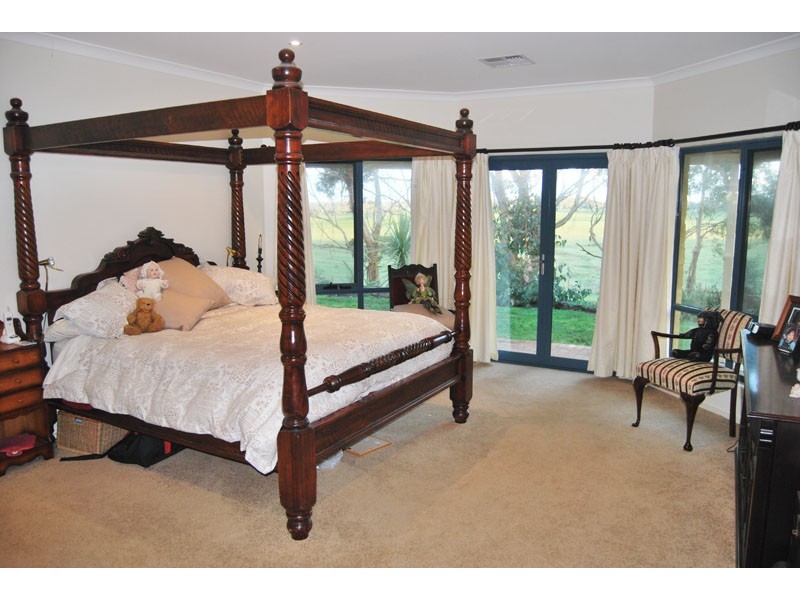 137 School Road, Portland VIC 3305