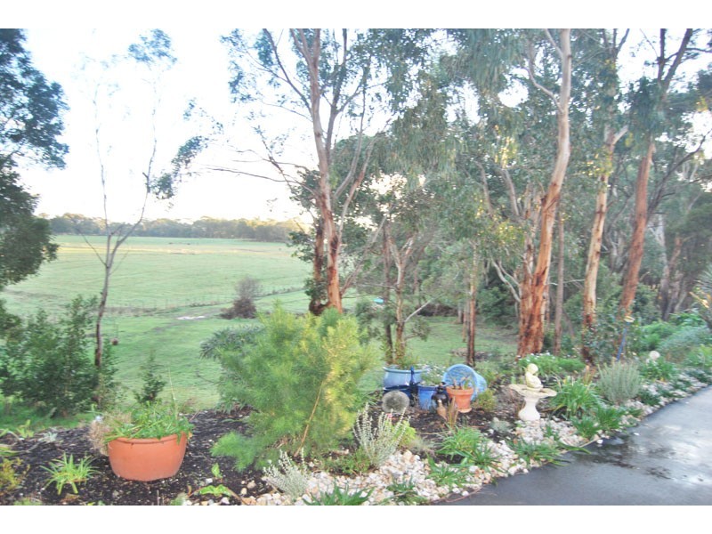 137 School Road, Portland VIC 3305