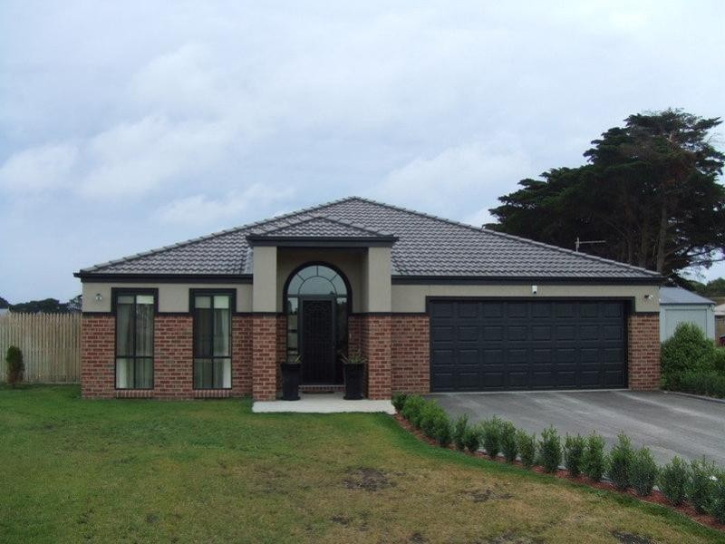 7 Pitts Rd, Portland VIC 3305