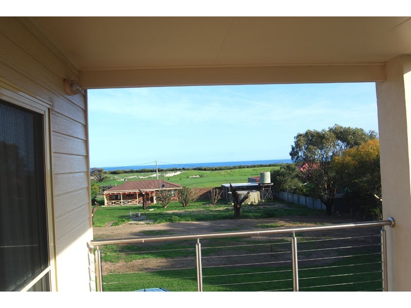 8 Albert Street, Narrawong VIC 3285