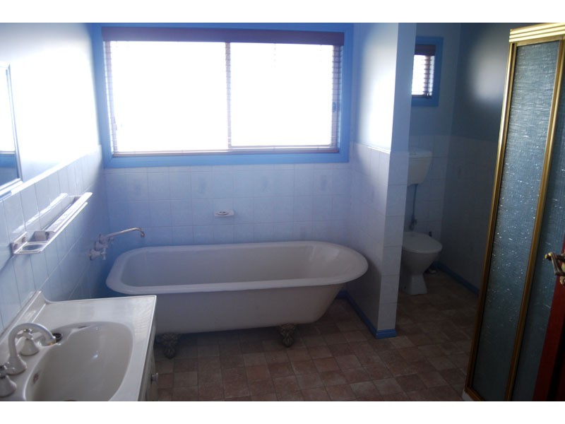 695 Mt Clay Road, Narrawong VIC 3285