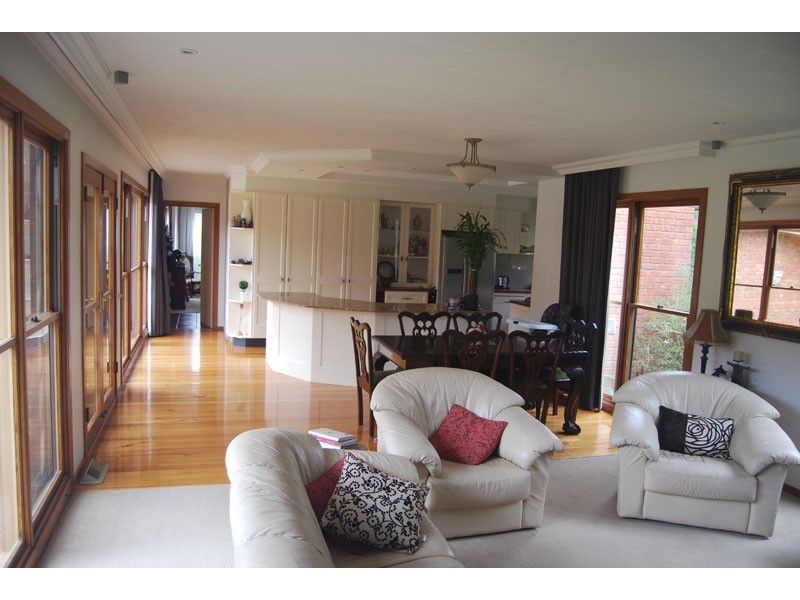 24 Burns Road, Portland VIC 3305