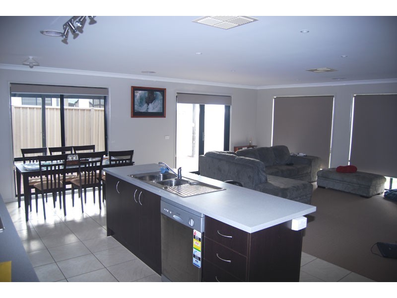 25 Coastal Court, Portland VIC 3305