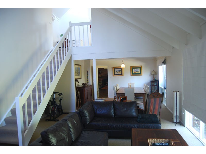 17 Tamora Cres, Portland VIC 3305