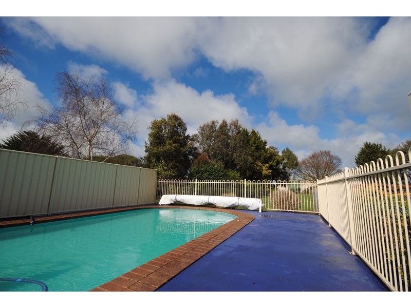 3 Catons Flat Road, Heywood VIC 3304