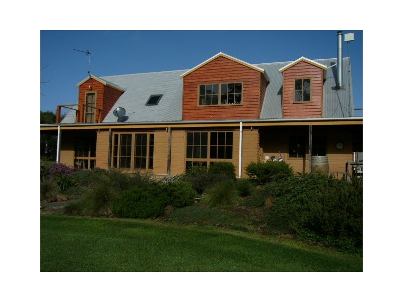 3 Bemeli Court, Bolwarra VIC 3305