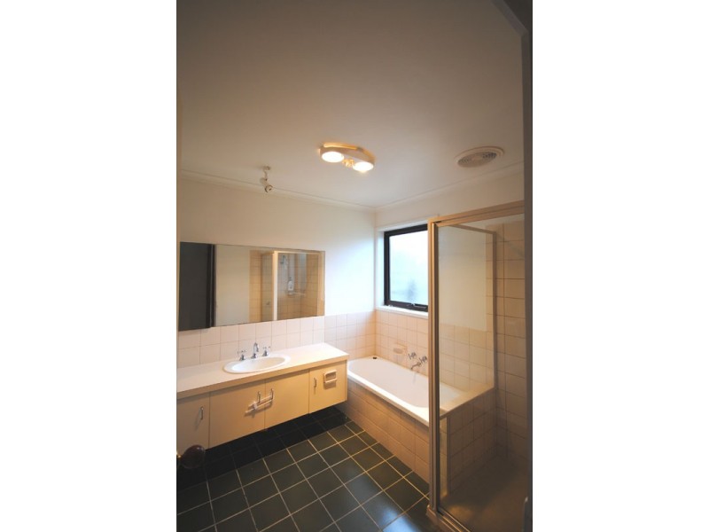 7/11 Harris Place, Portland VIC 3305