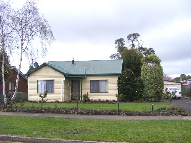 52 Hunter Street, Heywood VIC 3304