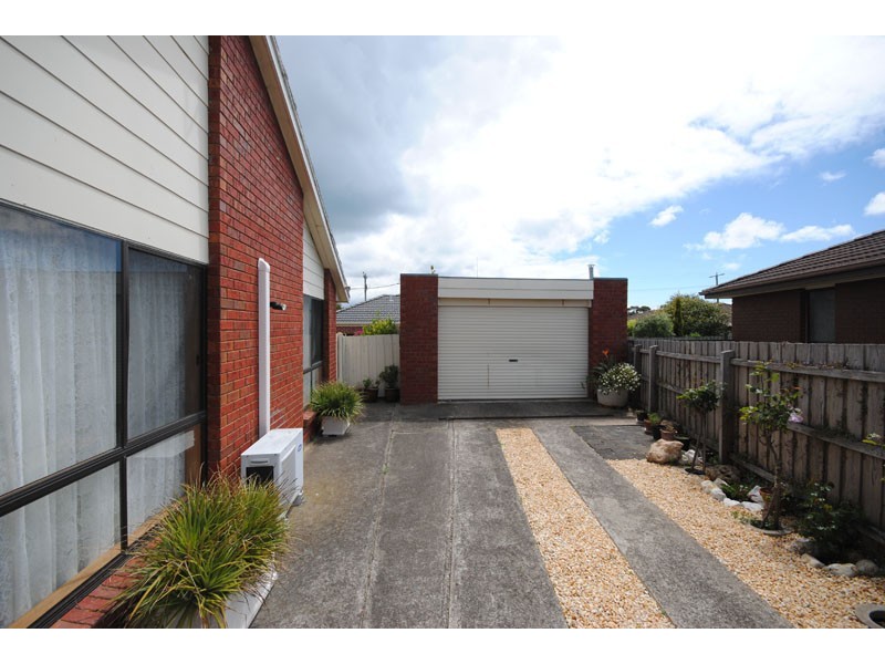2 Caringal Court, Portland VIC 3305