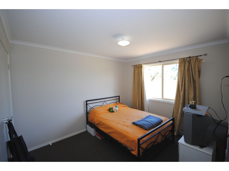 82 Golf Course Road, Heywood VIC 3304