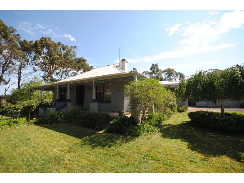 1 Segtnan Court, Portland VIC 3305