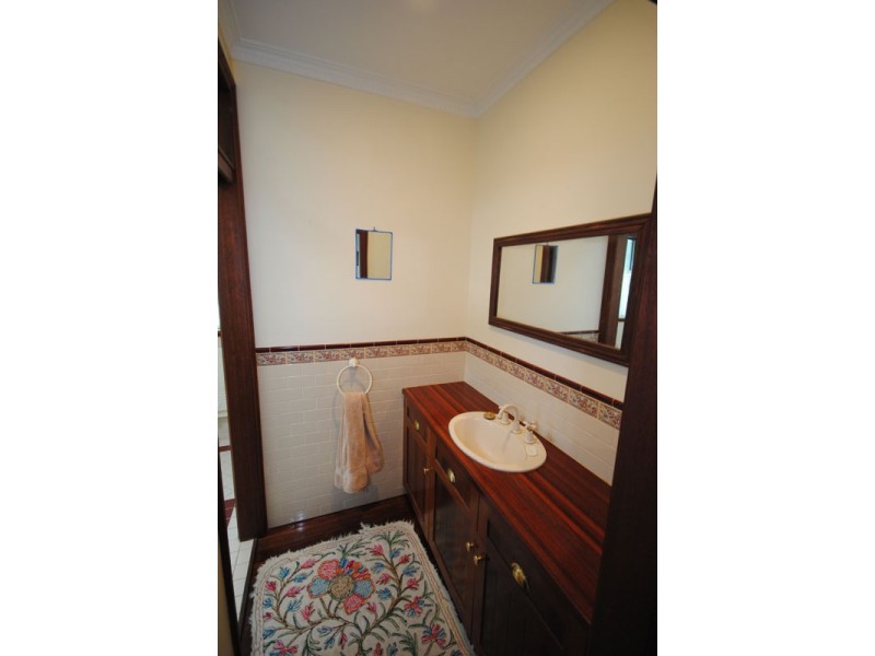 1 Segtnan Court, Portland VIC 3305