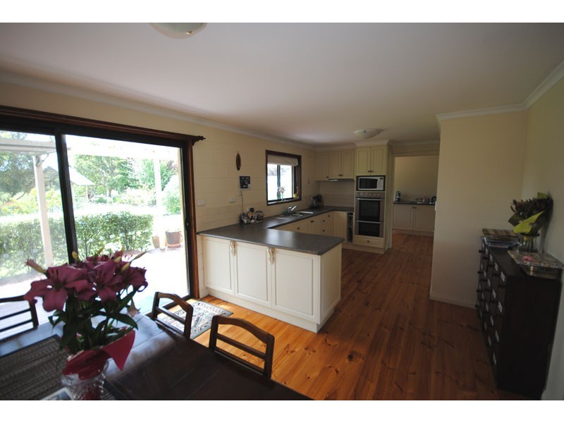 9 Wallys Lane, Narrawong VIC 3285