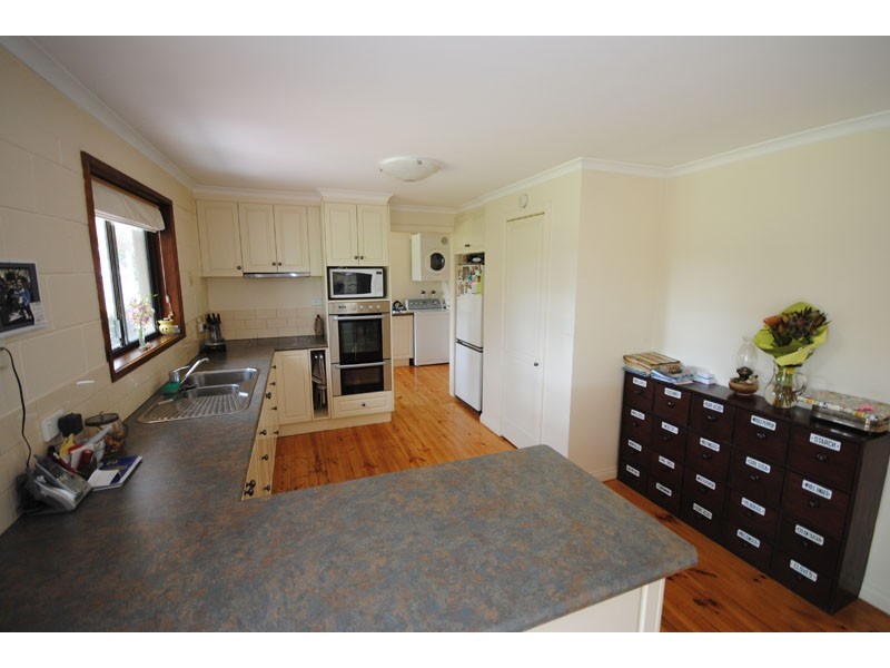 9 Wallys Lane, Narrawong VIC 3285