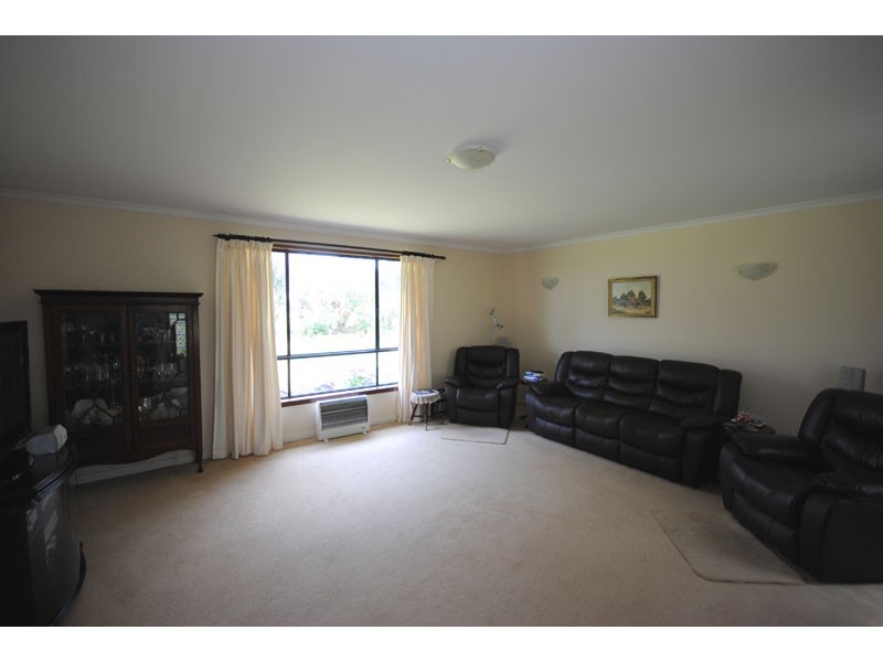 9 Wallys Lane, Narrawong VIC 3285