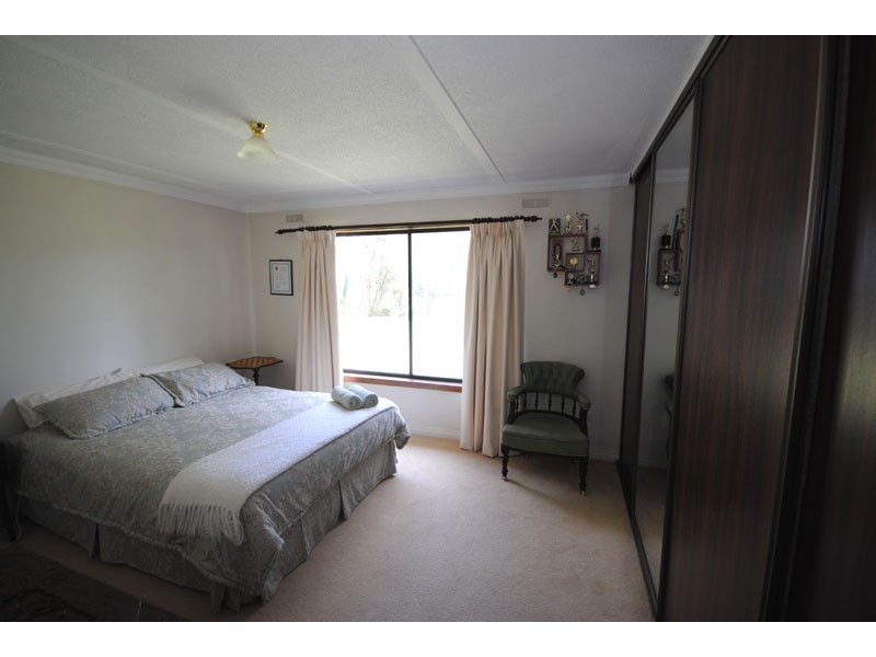 9 Wallys Lane, Narrawong VIC 3285