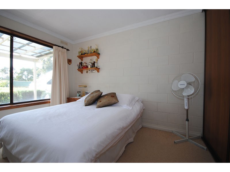 9 Wallys Lane, Narrawong VIC 3285