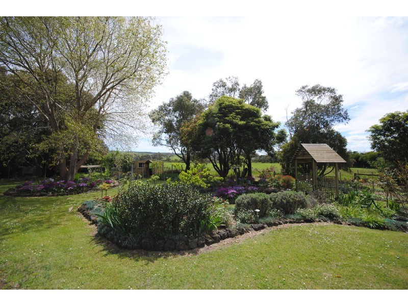 9 Wallys Lane, Narrawong VIC 3285