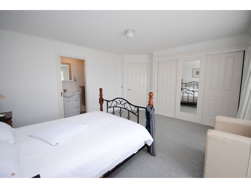 16 Connemara Court, Portland VIC 3305