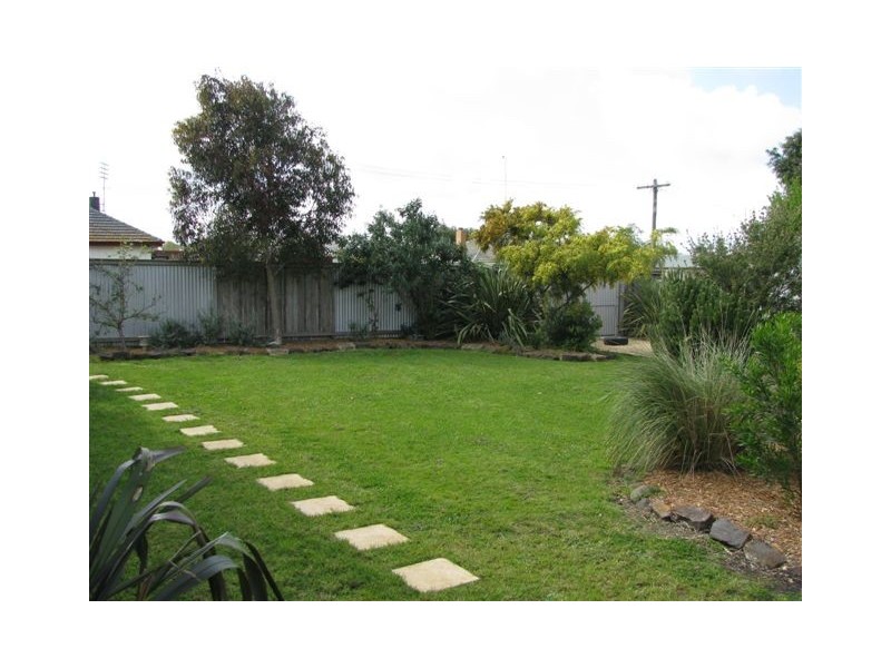 21 Clarke Street, Portland VIC 3305