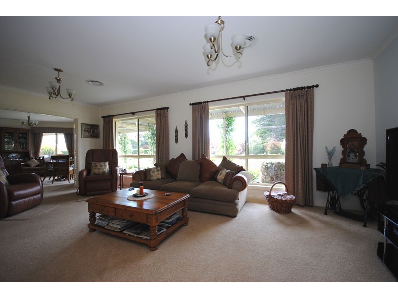 153  Caledonian Hill, Bolwarra VIC 3305