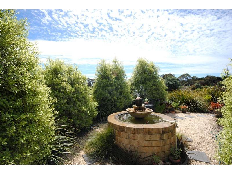 153  Caledonian Hill, Bolwarra VIC 3305